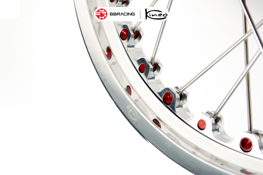 Mâm Kineo Triumph Bonneville T120 18 Inch - Sau 5.00 x 17 - Đỏ & Bạc