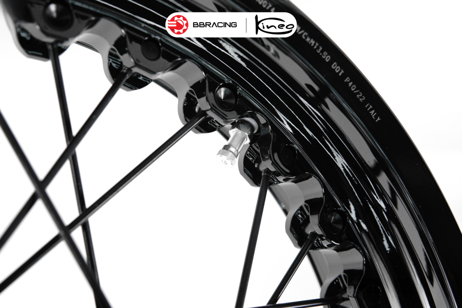 Mâm Kineo Triumph Bonneville T120 18 Inch - Sau 4.25 x 17 - Đen